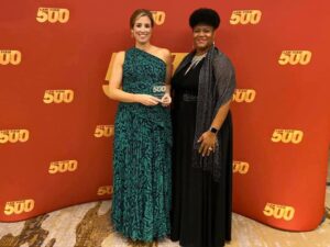 Premio Law Firm 500 a la abogada Jennifer Gore-Cuthbert